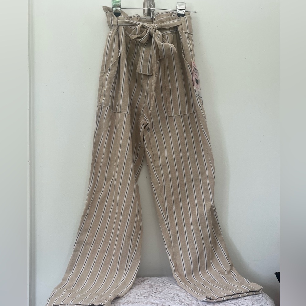 NWT Beige Striped Lightweight Wide Legged Pants